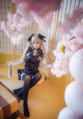 青青草原上五月婷婷视频_DVD免费全集观看
